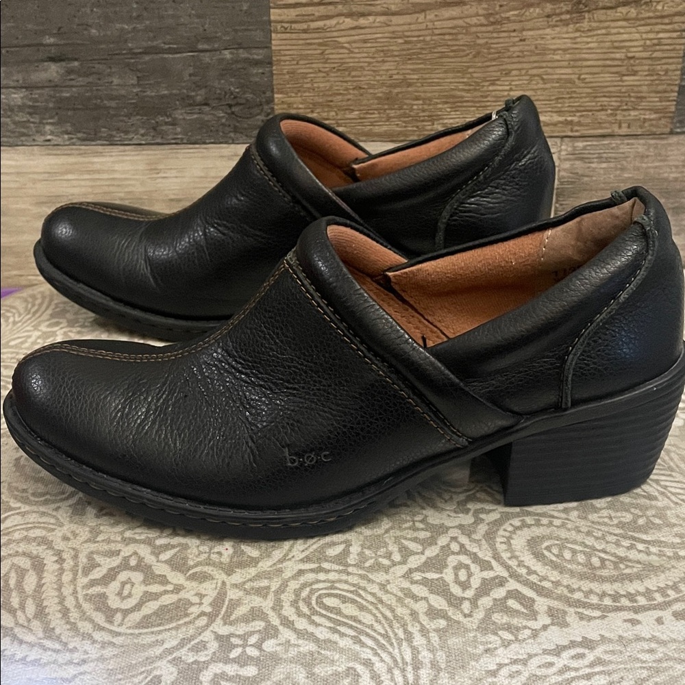 b.o.c. Chic Black Leather Ladies 2” heel booties size 7 - Picture 4 of 6